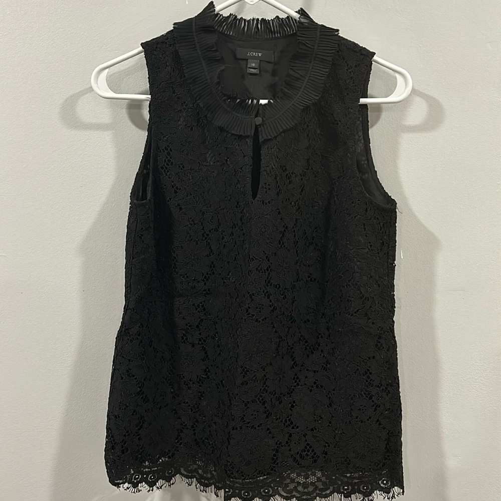 Jcrew Black Lace sleeveless top with raw chiffon collar and keyhole button XS